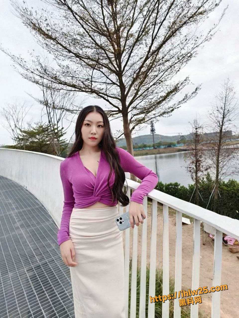 960X1280