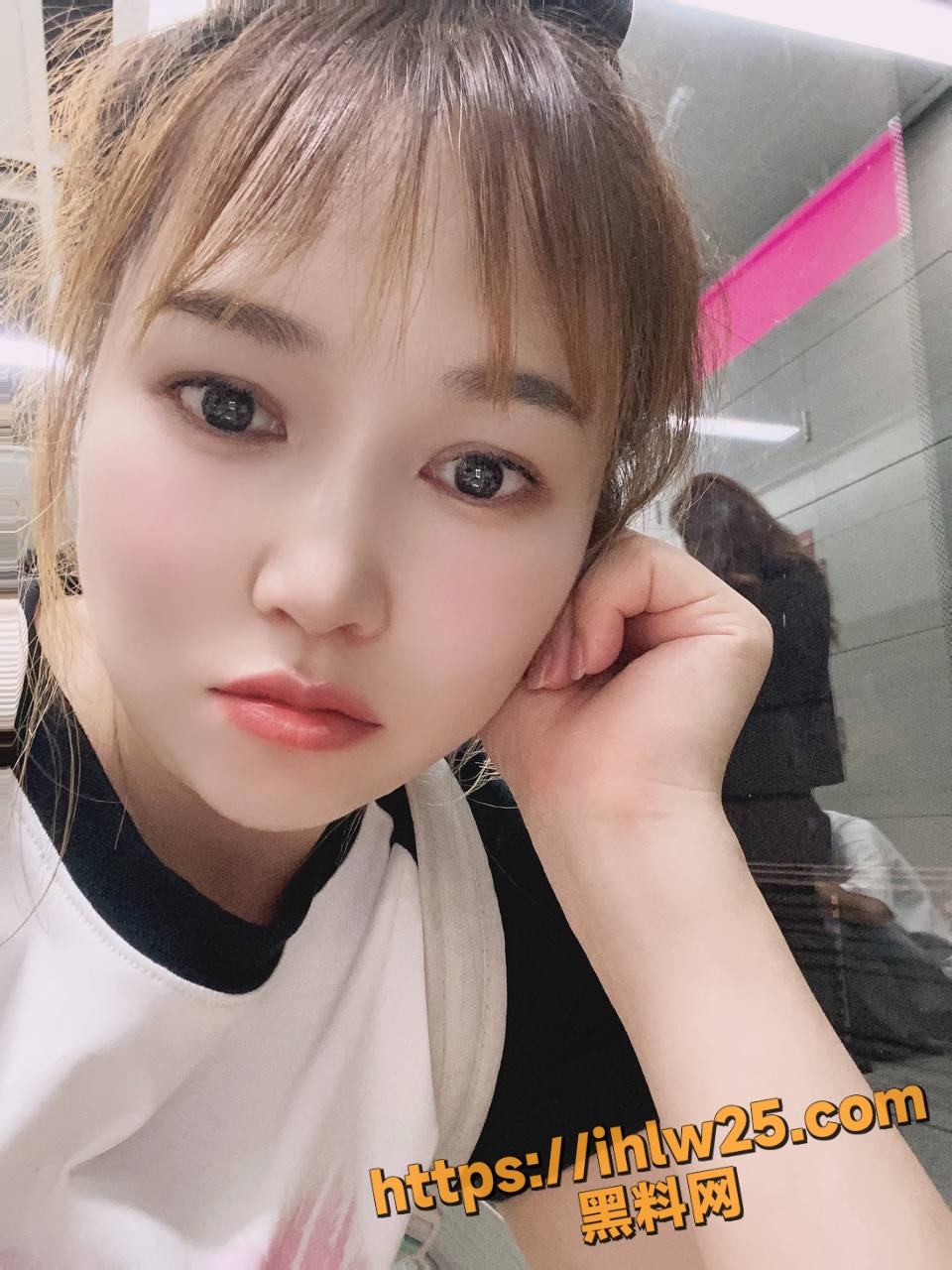 960X1280