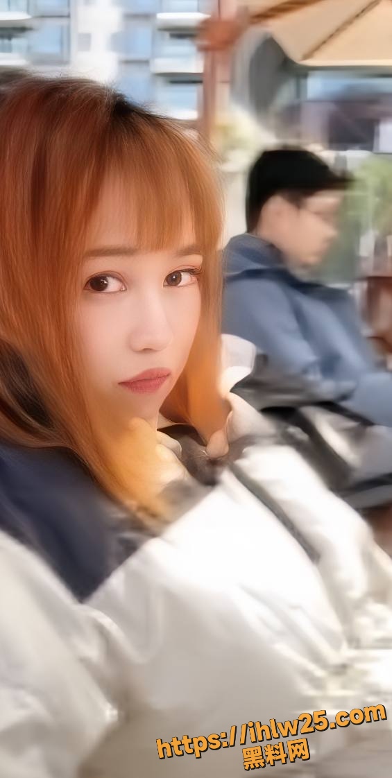 565X1122