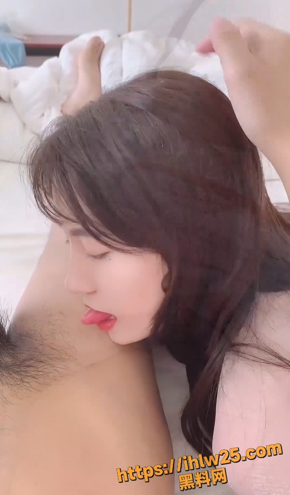 597X1018