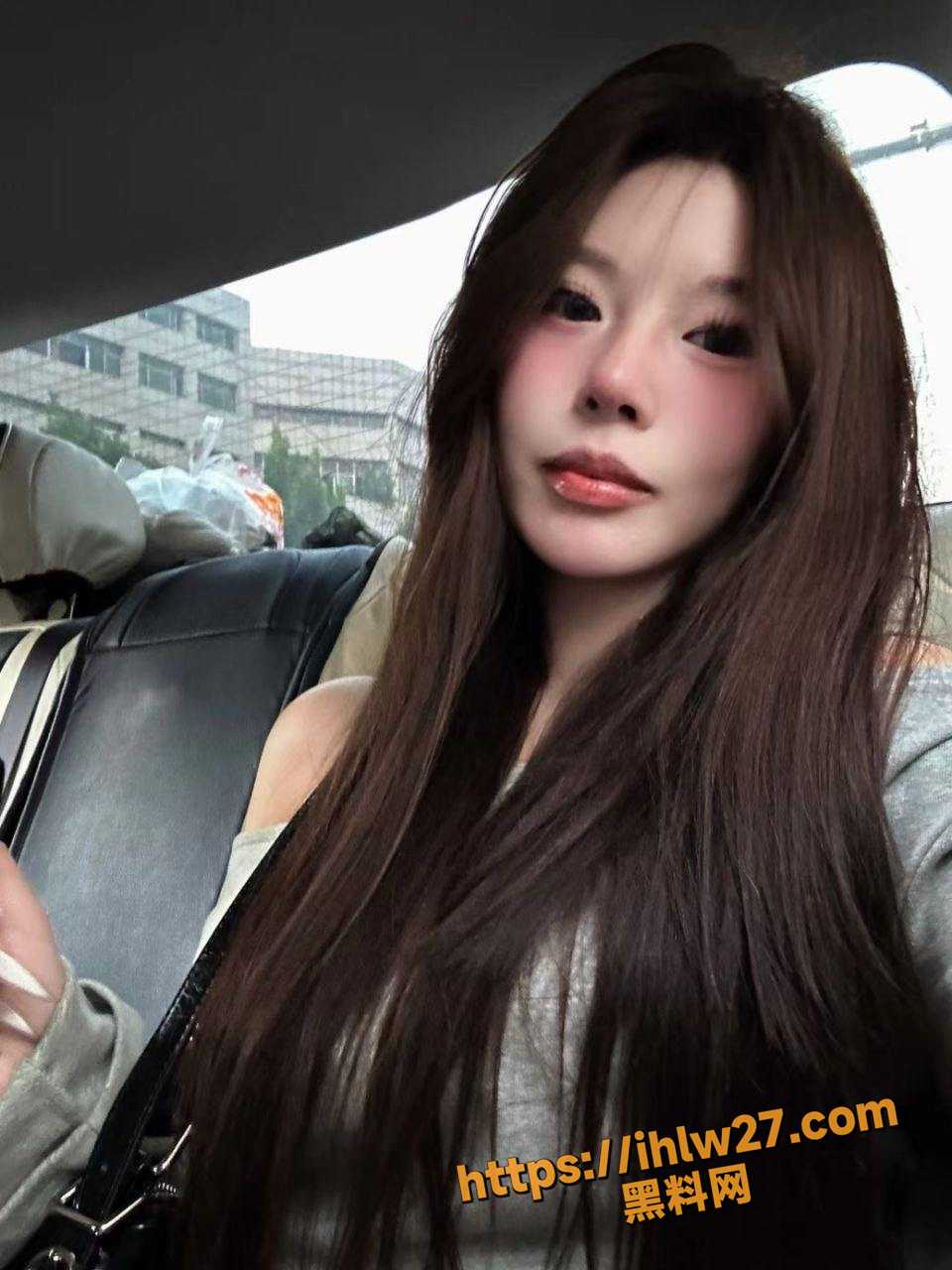 960X1280