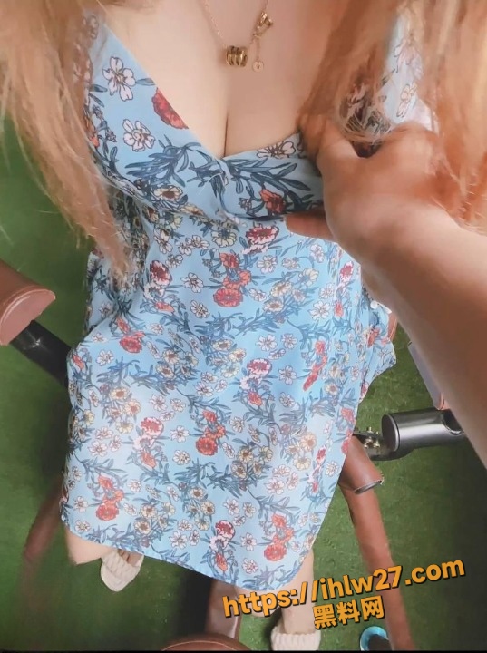 537X720