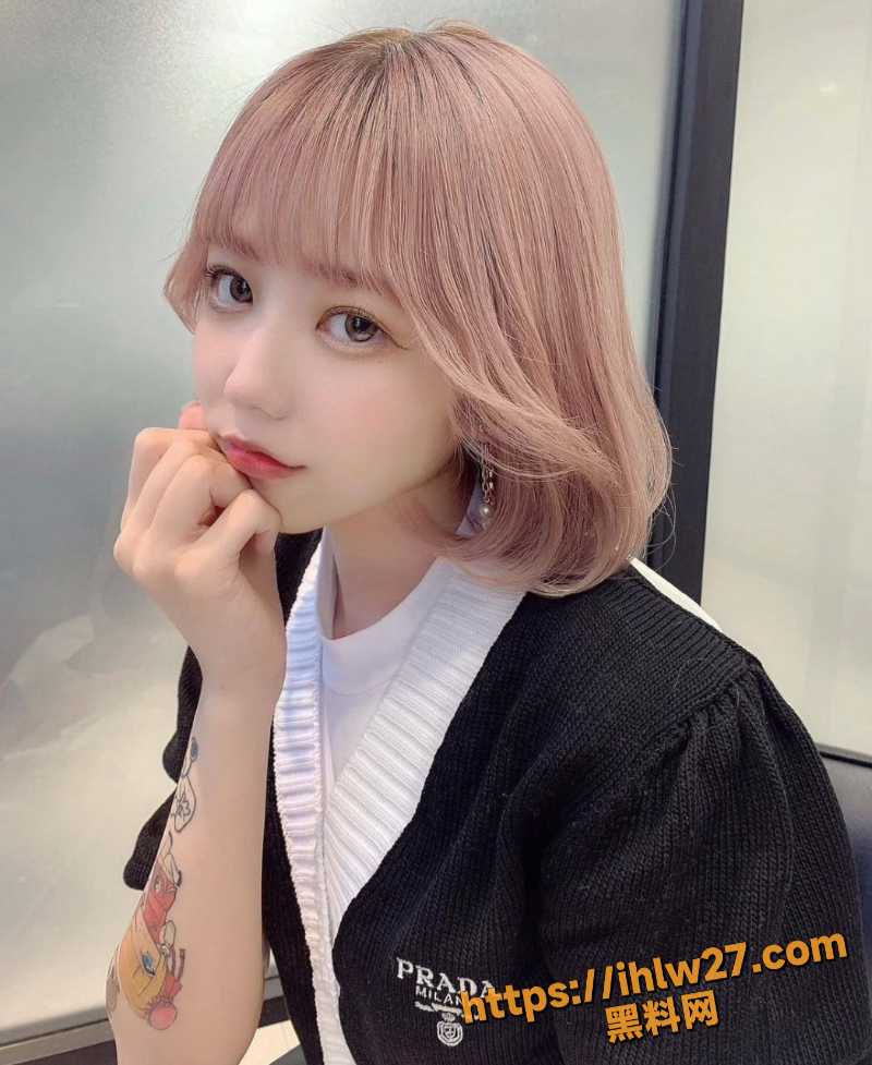 800X977