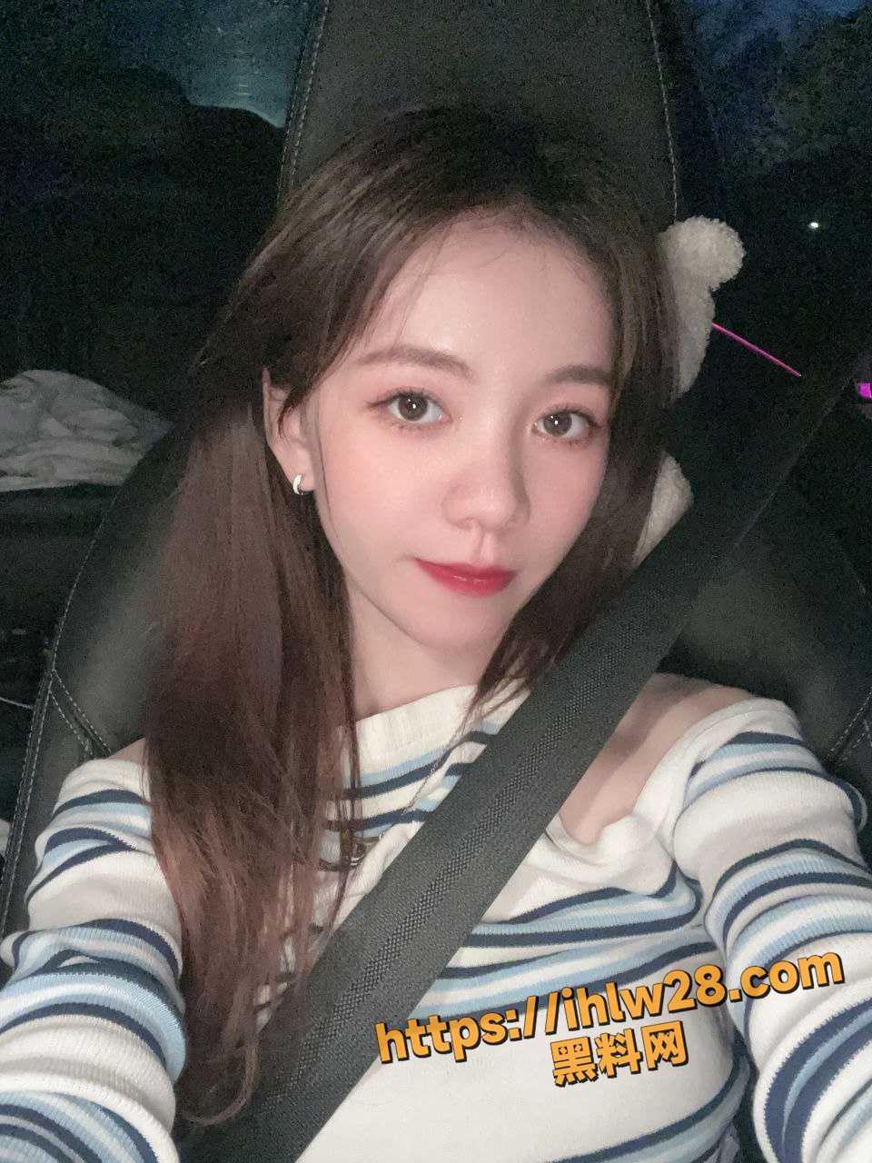 960X1280