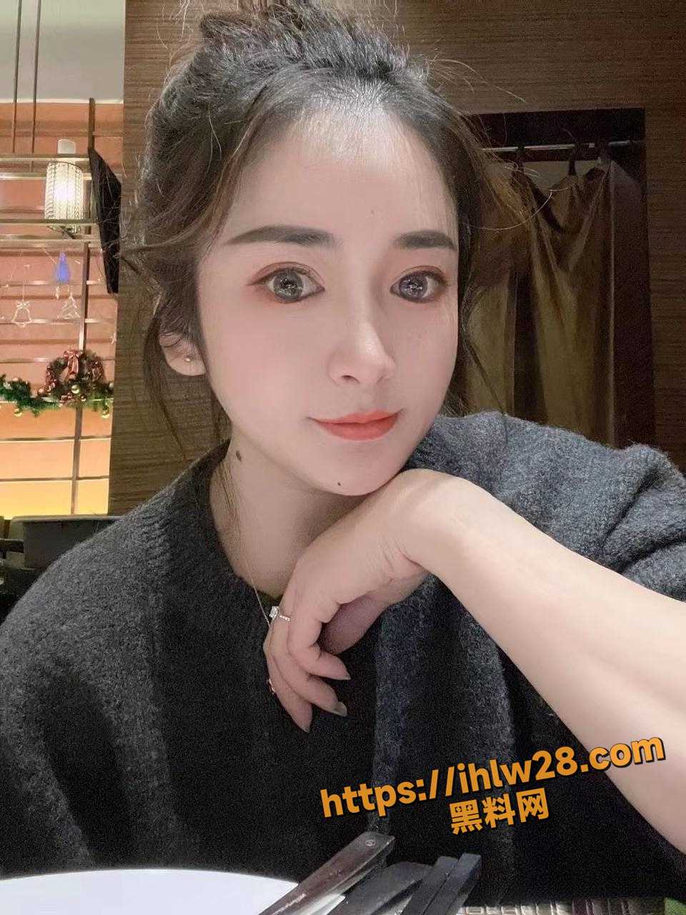 960X1280