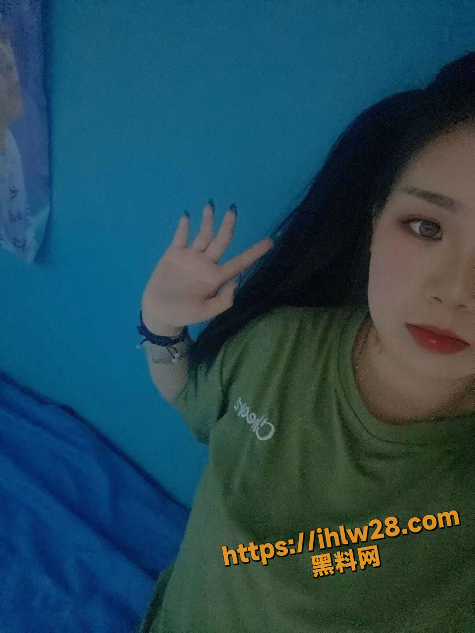 960X1280