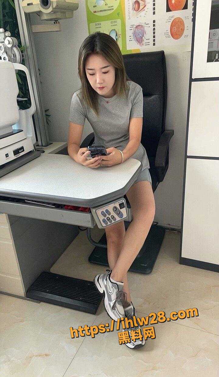 720X1238