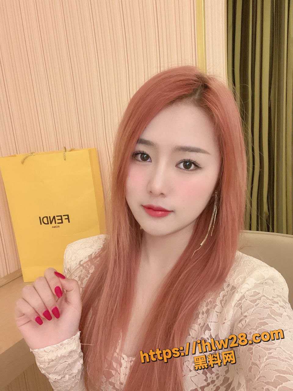 960X1280