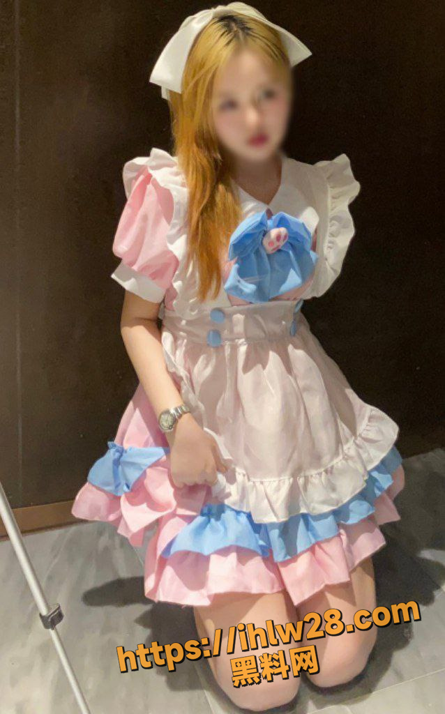 638X1024