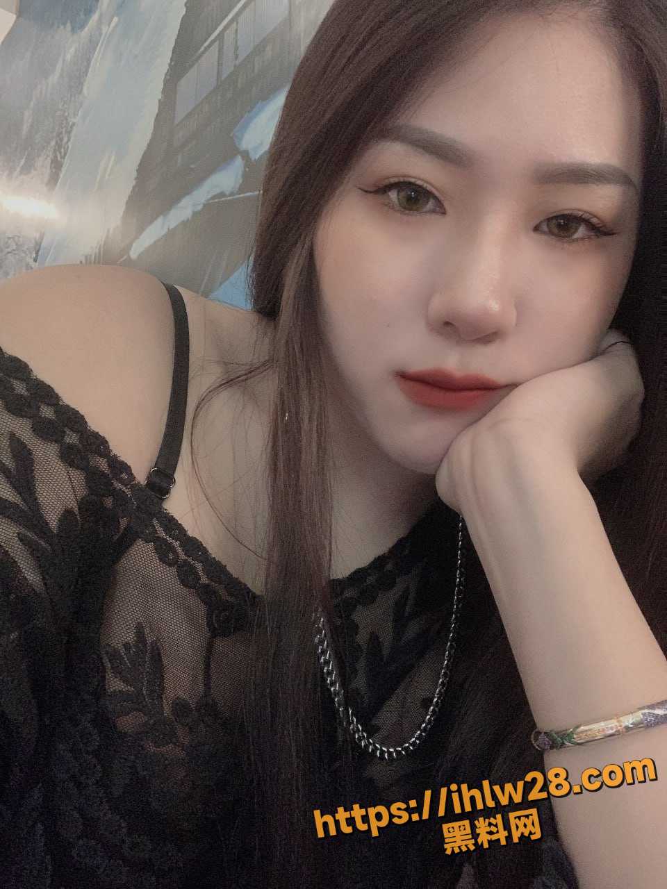 960X1280