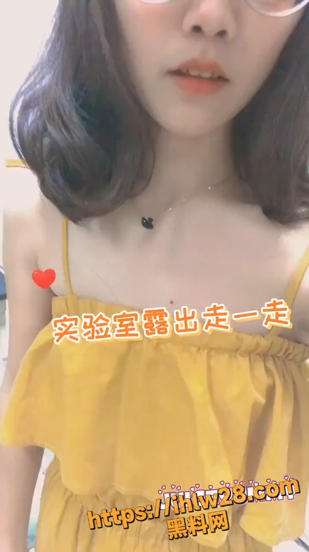602X1076