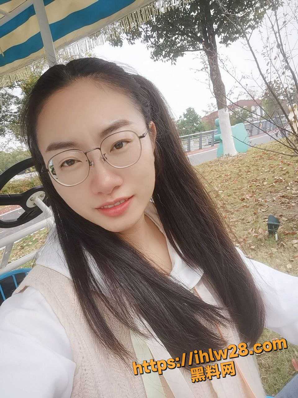 960X1280