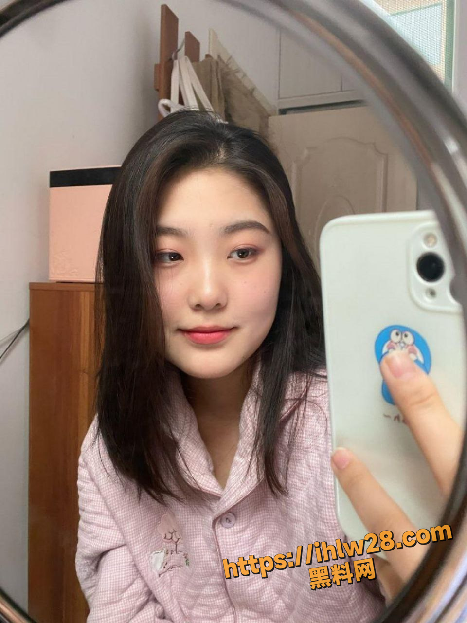 960X1280