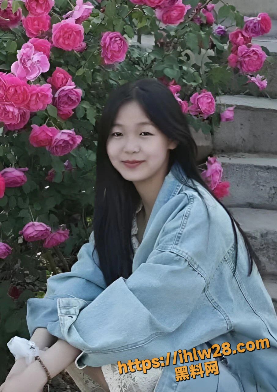 906X1280