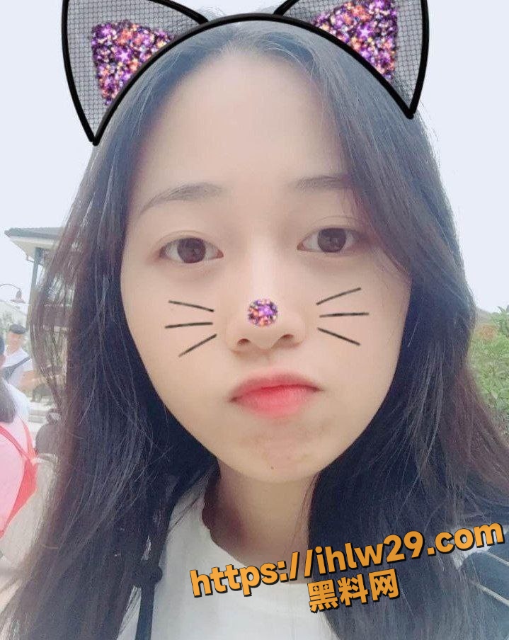 719X904