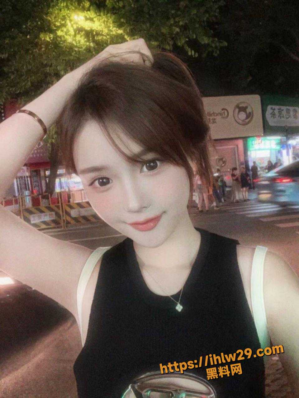 960X1280