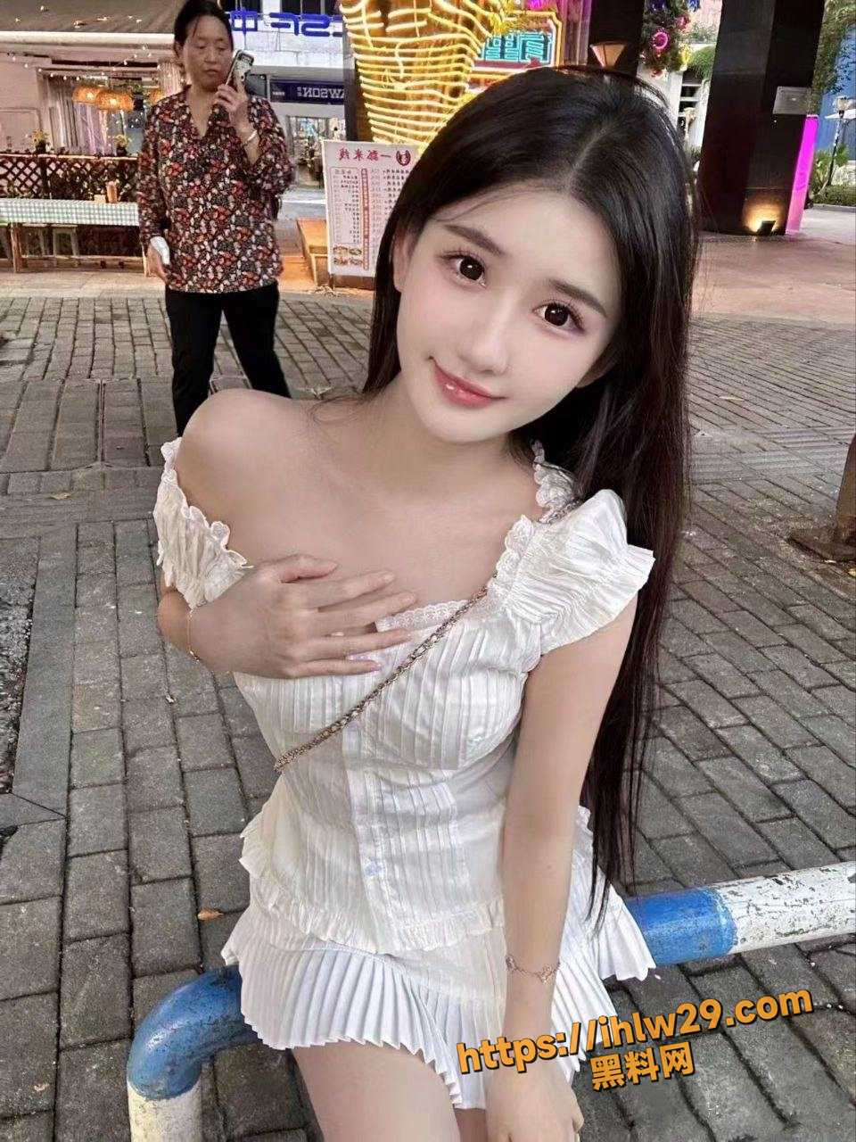 960X1280