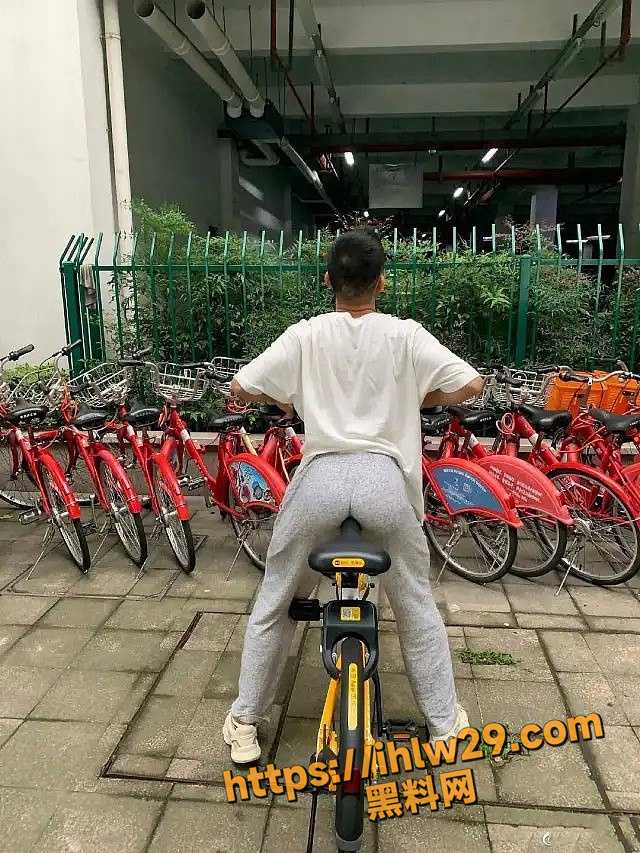 640X853