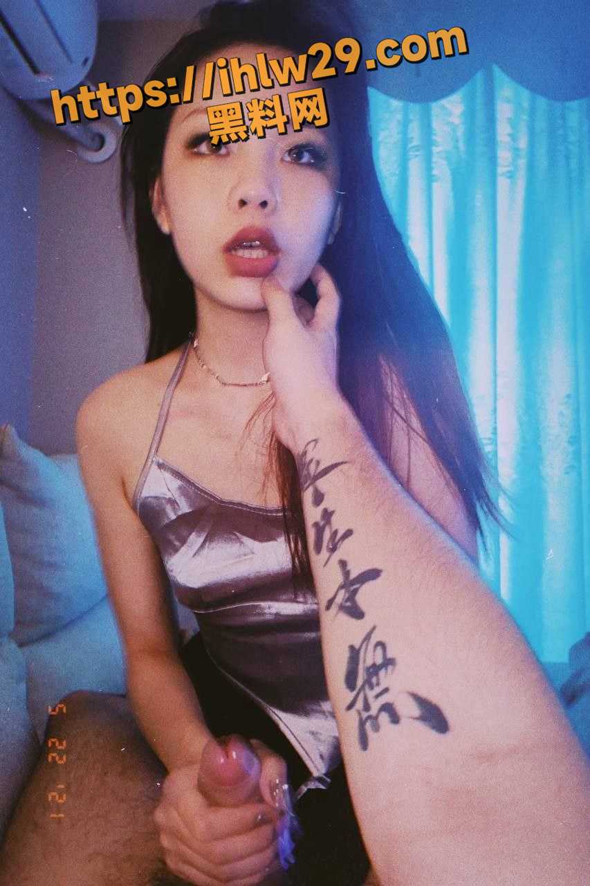 853X1280