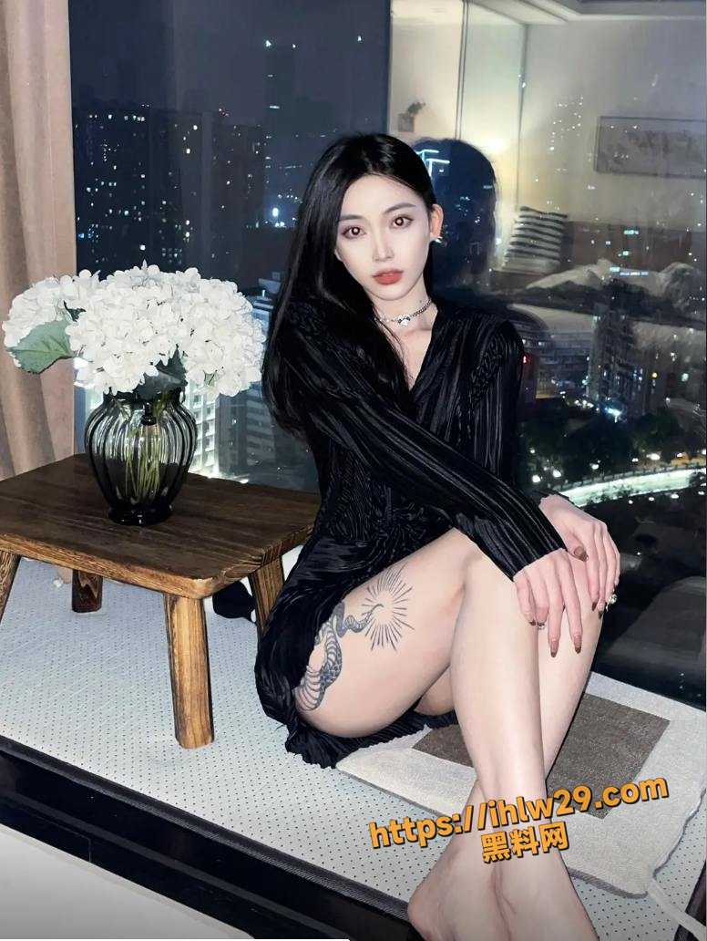 776X1032