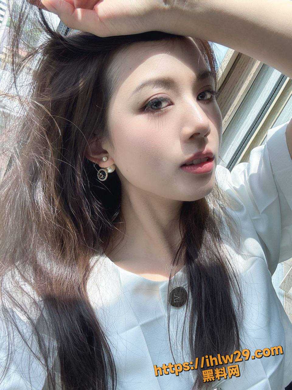 960X1280