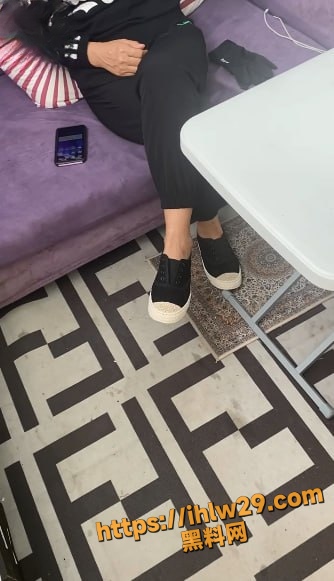 334X581