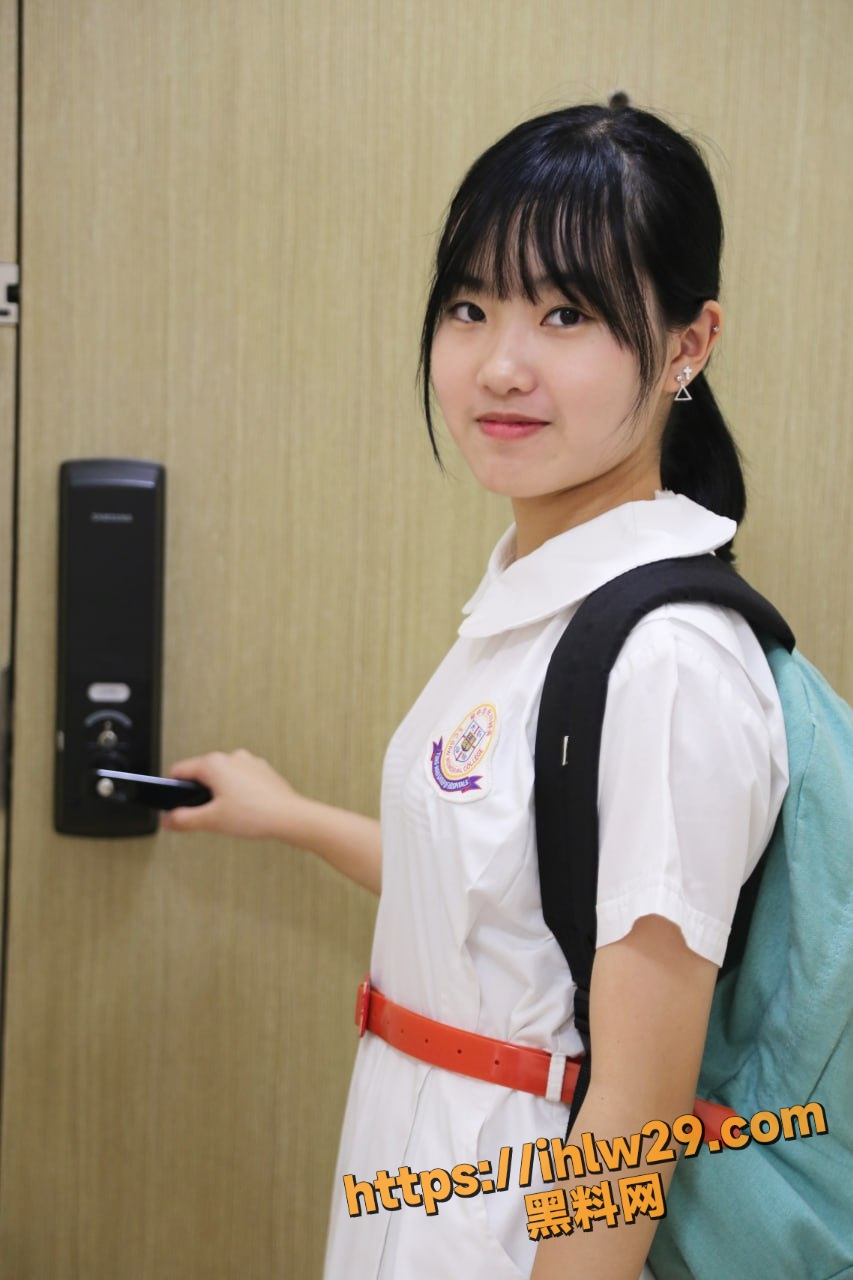 853X1280