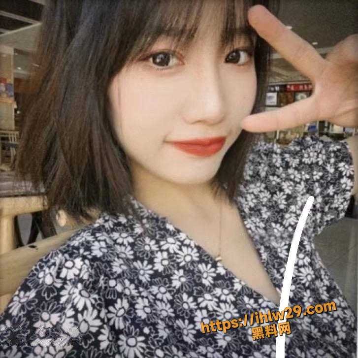 727X727