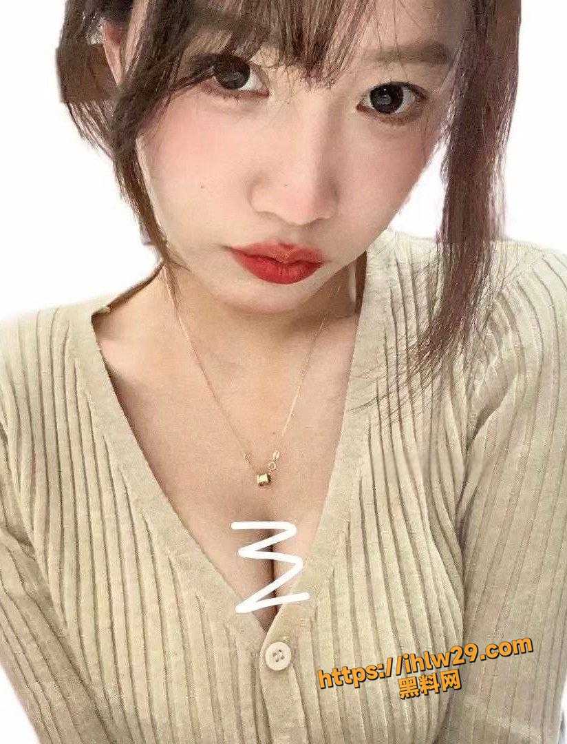 824X1080