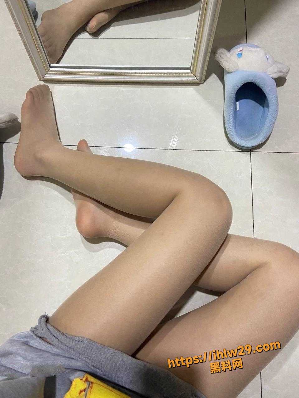 960X1280