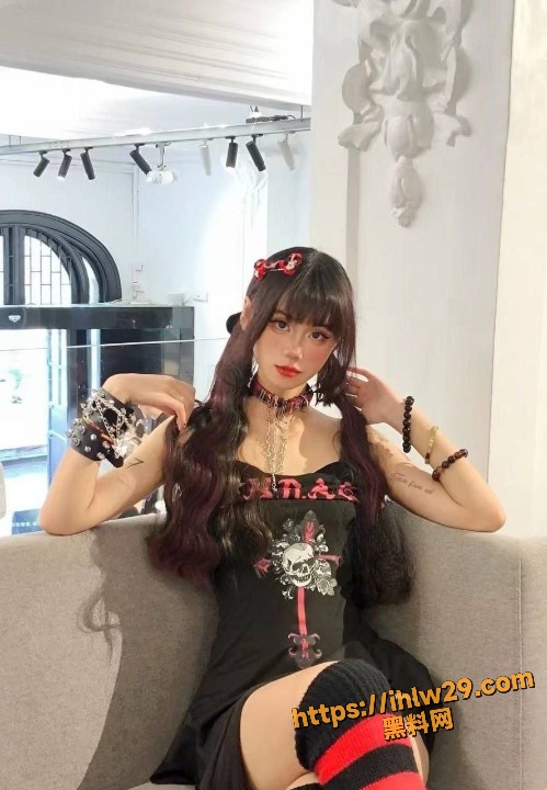 499X720