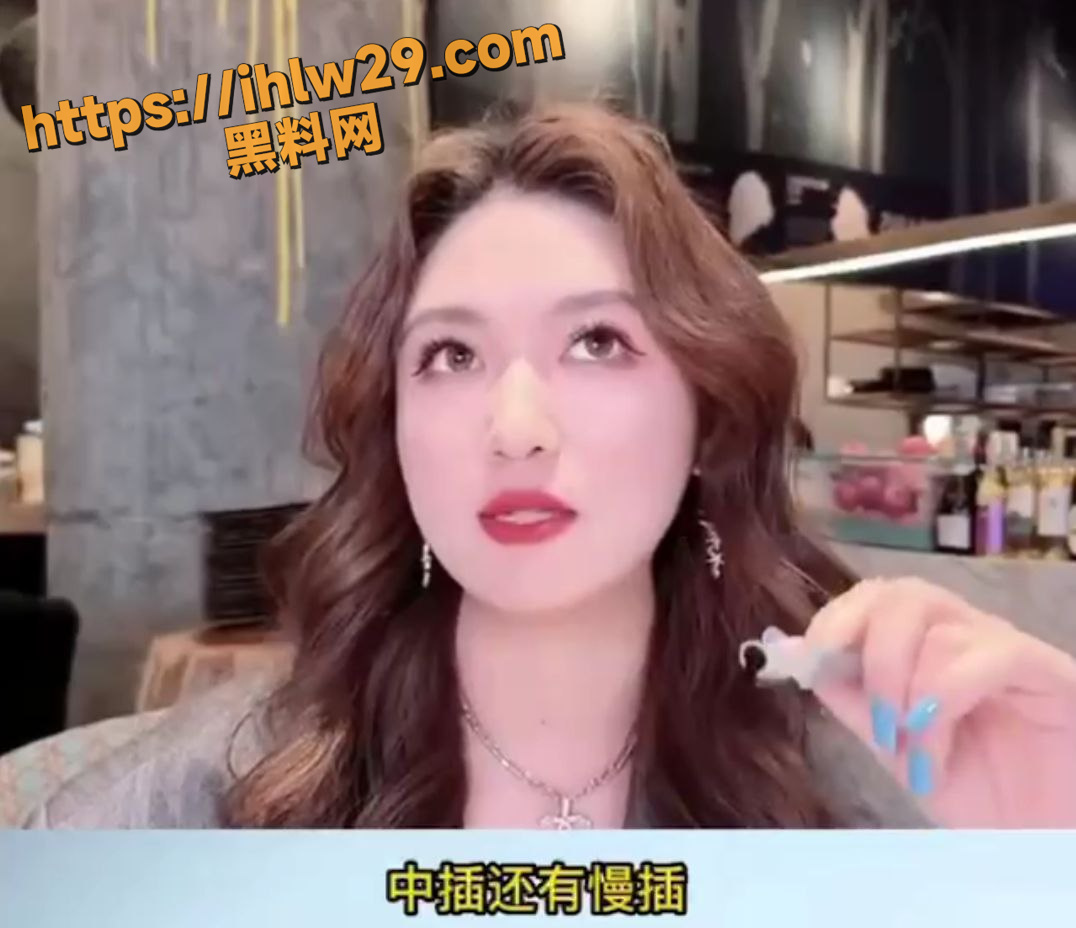 1076X928