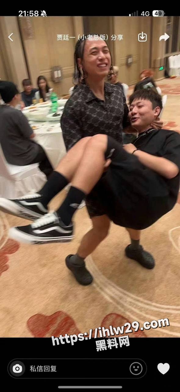 590X1280
