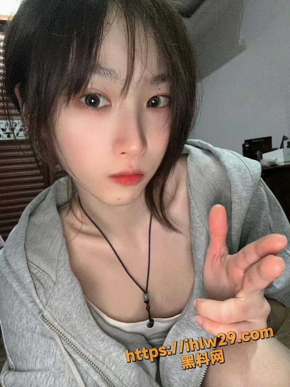 960X1280