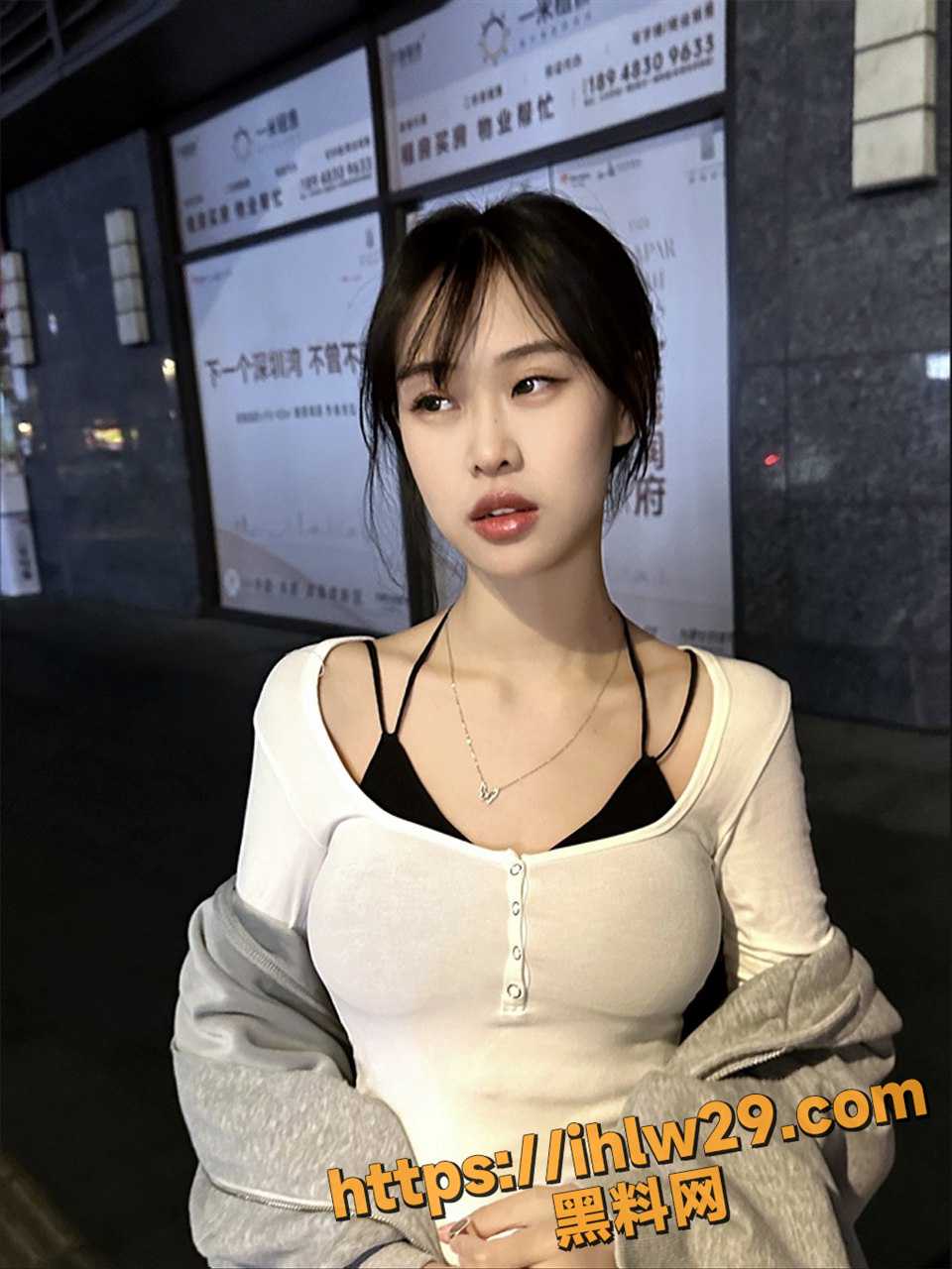960X1280