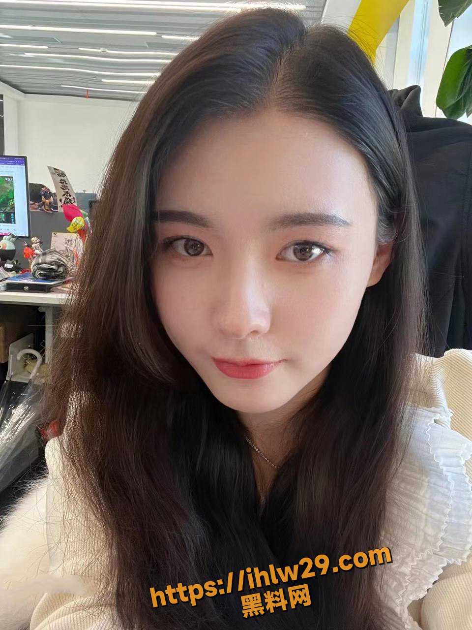 960X1280