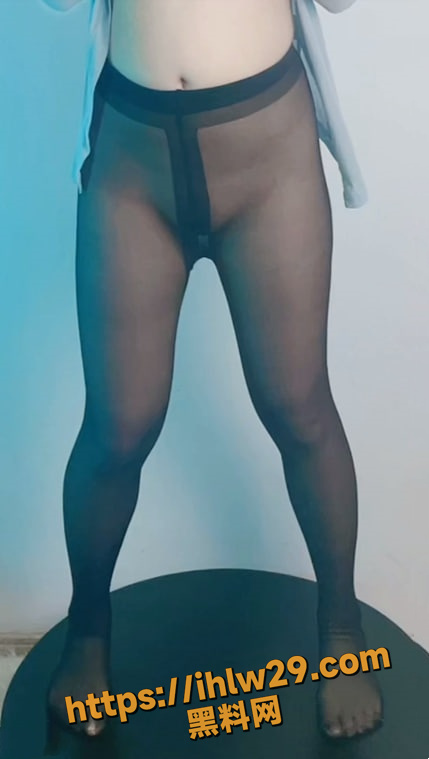 429X759