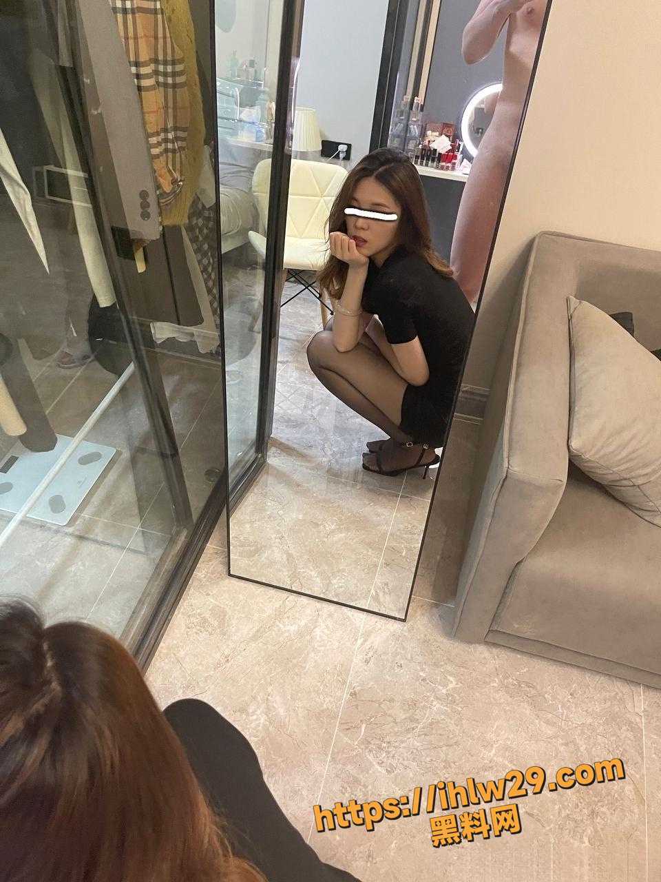 960X1280