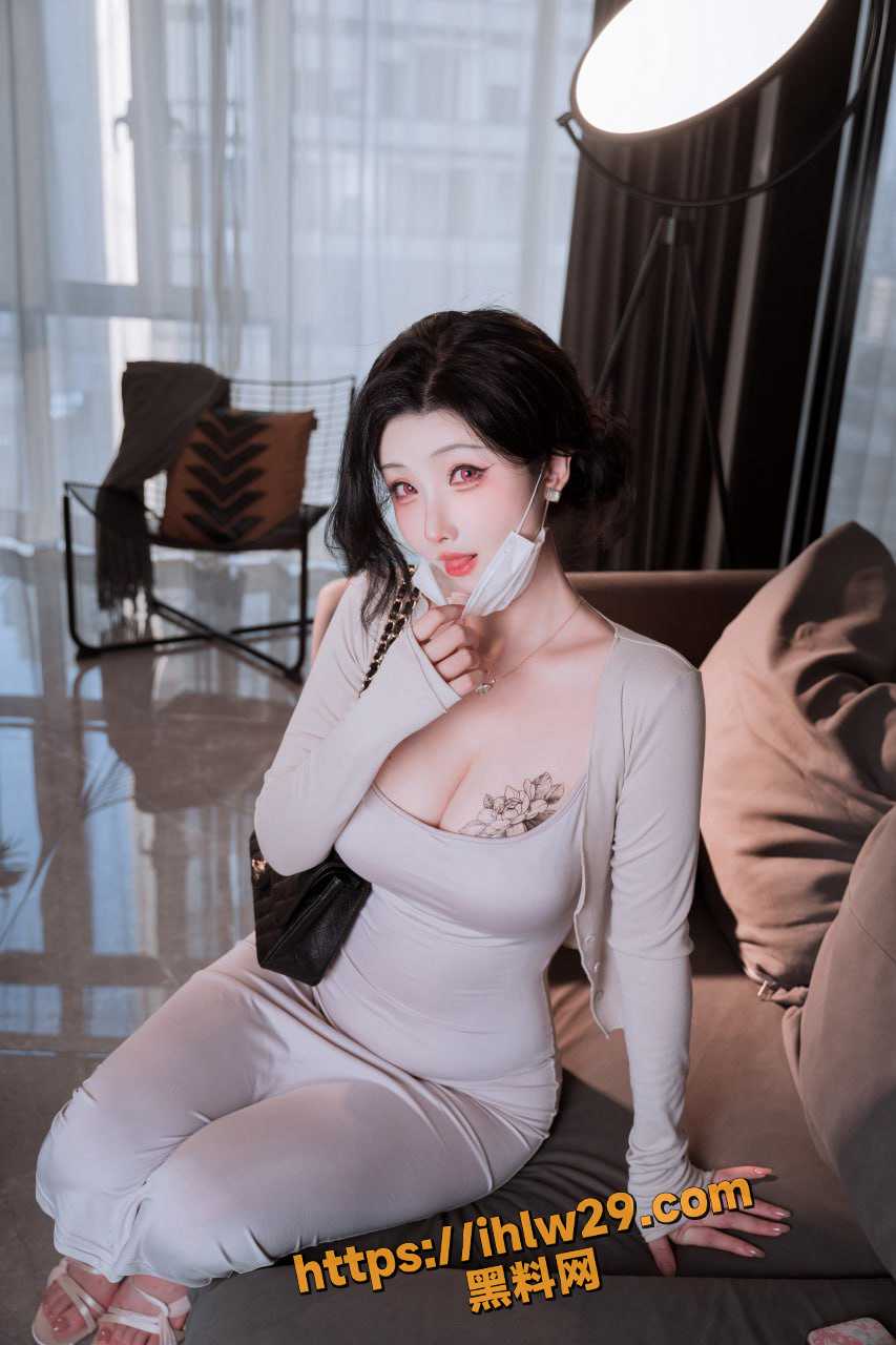 853X1280