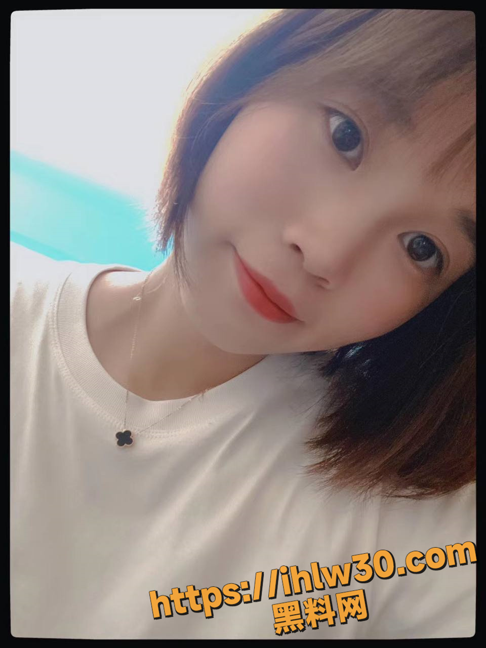 960X1280
