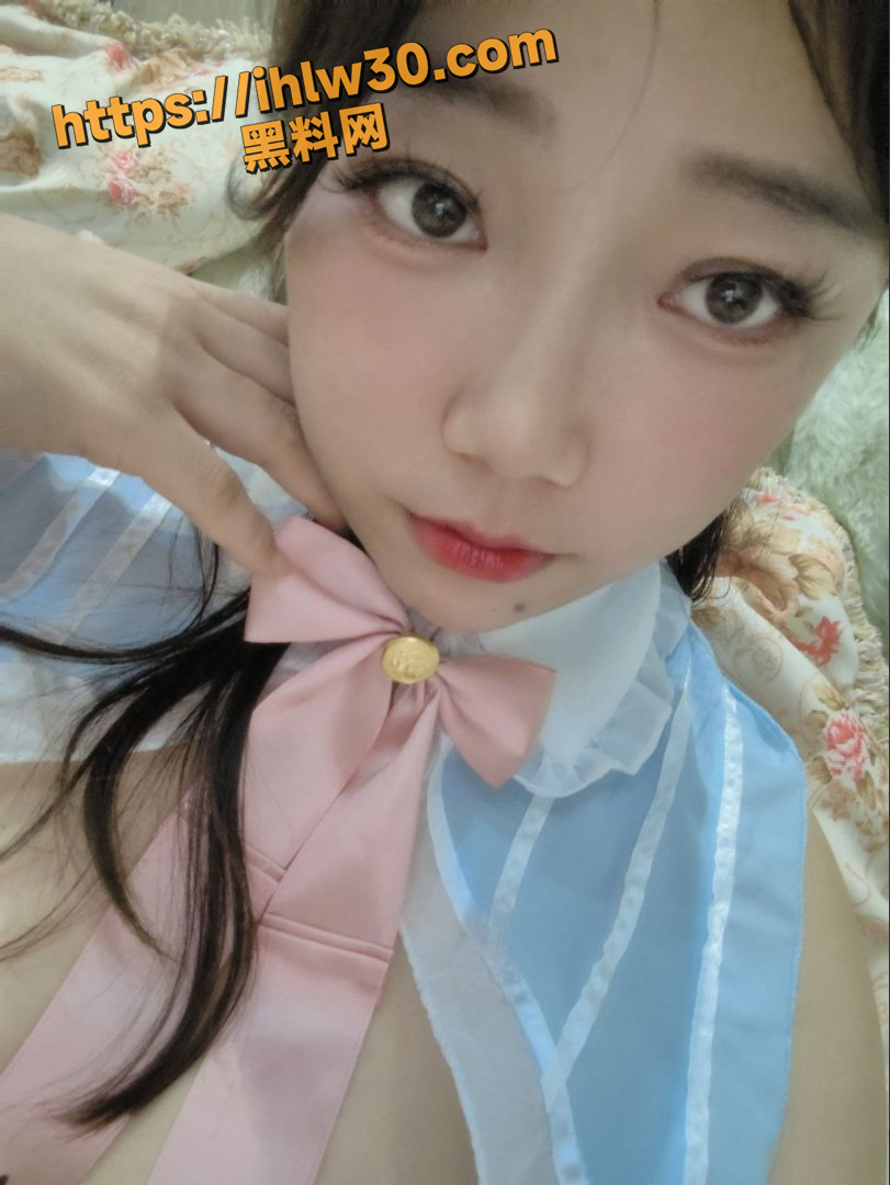 811X1080