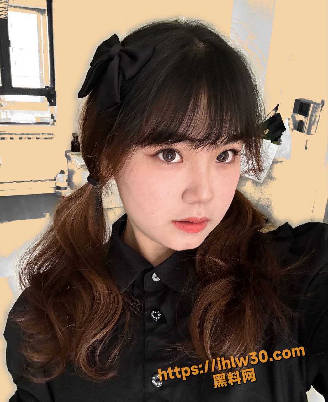 1046X1280