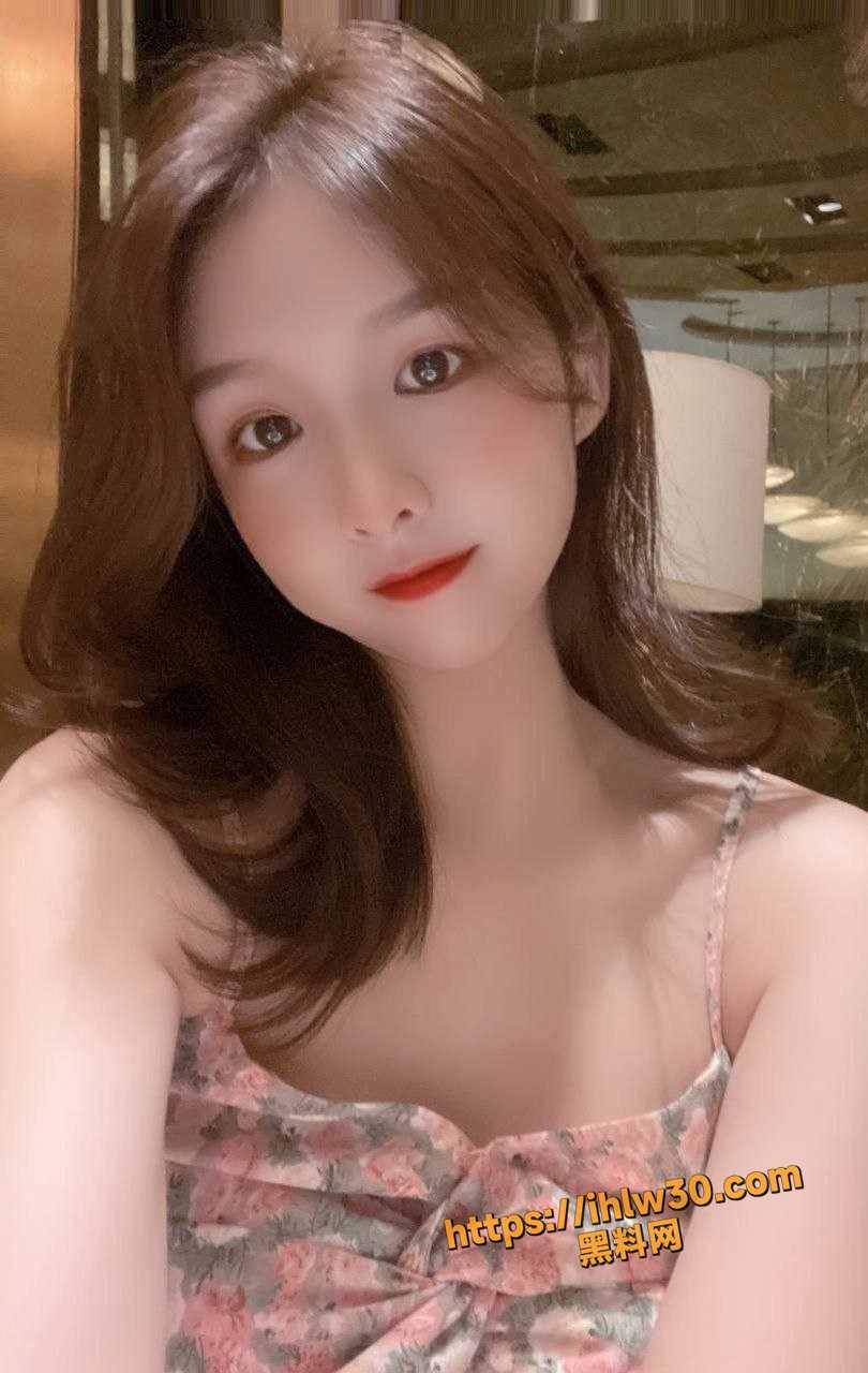 810X1280