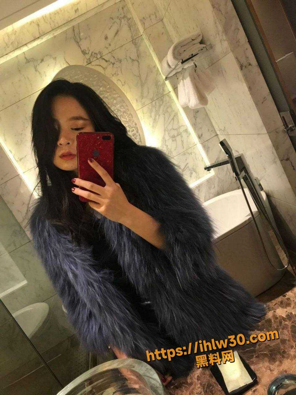 960X1280