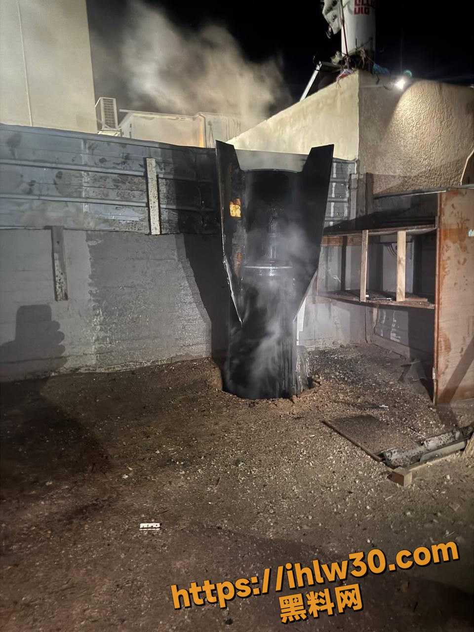 960X1280