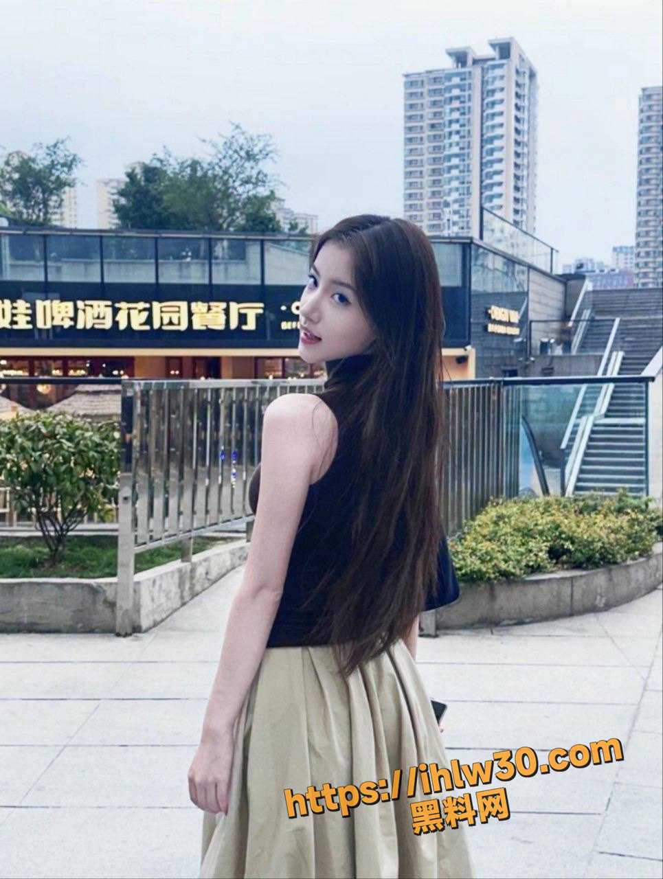 965X1280