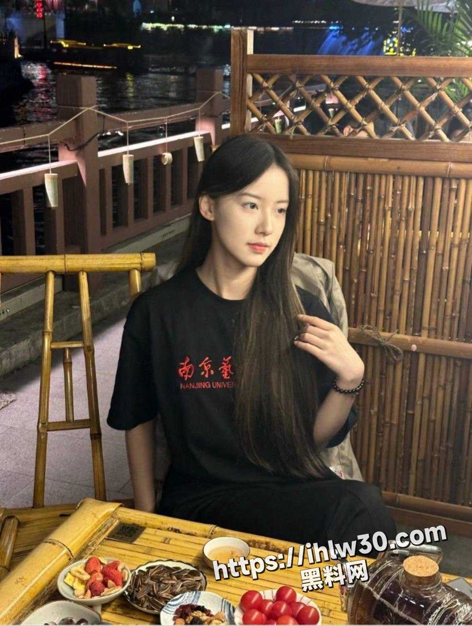 966X1280