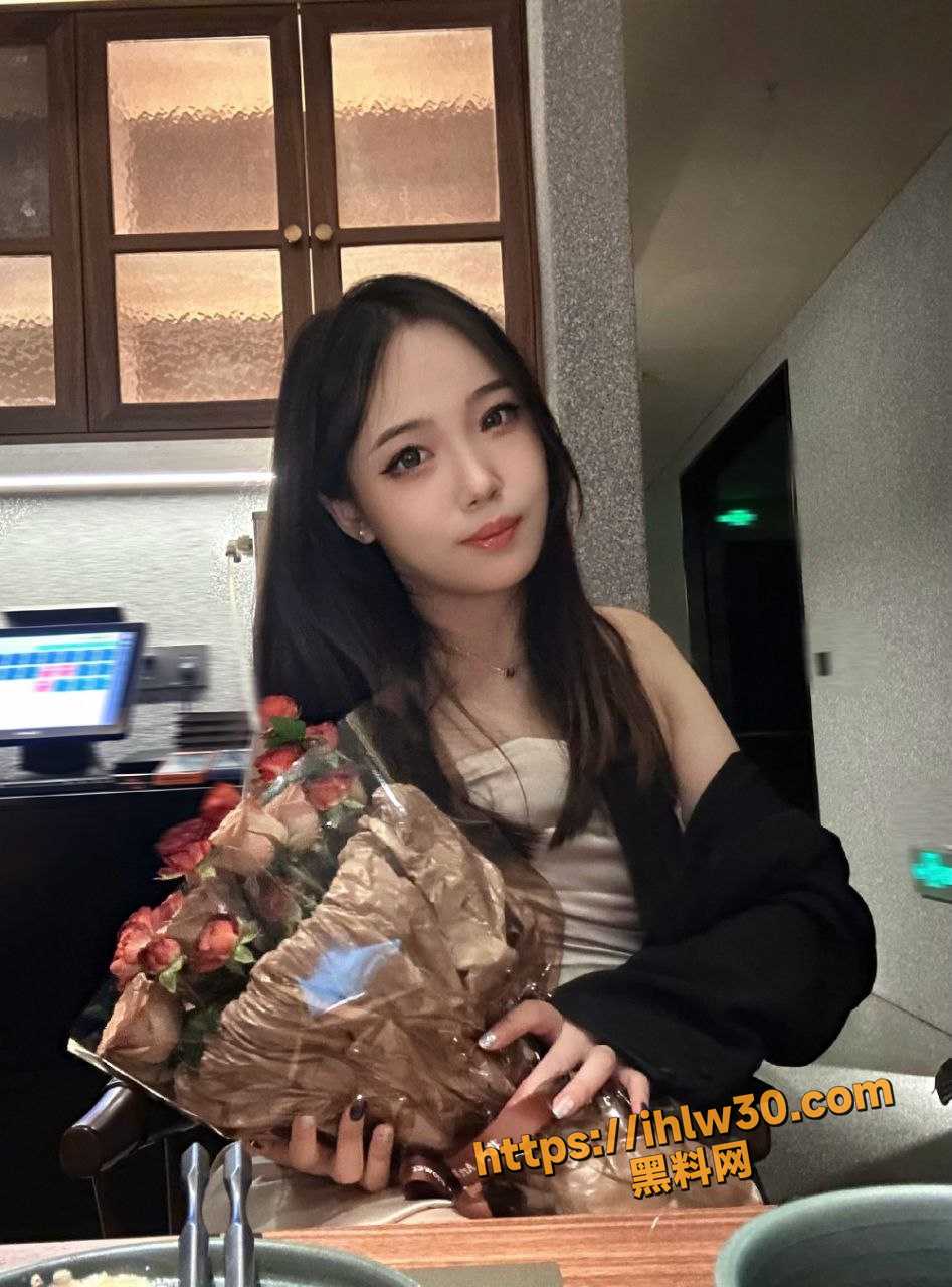 947X1280