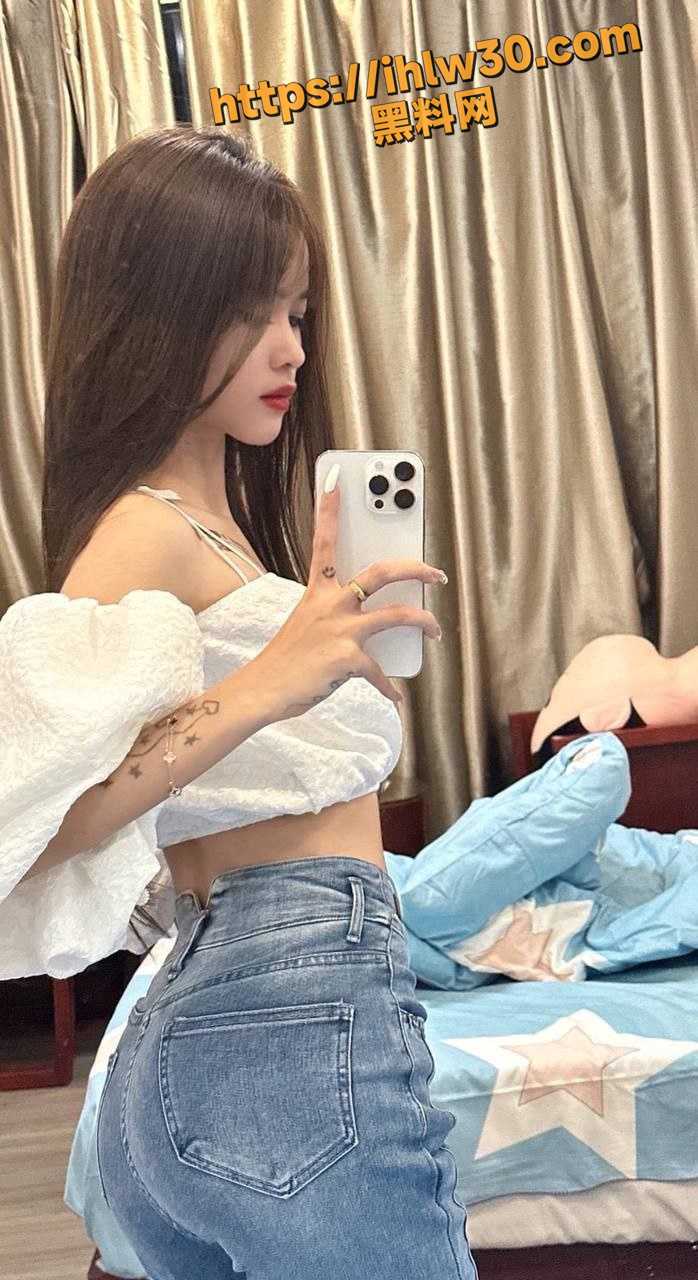 698X1280