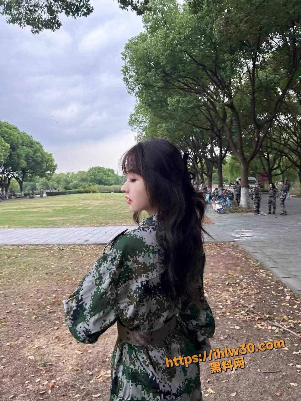 960X1280